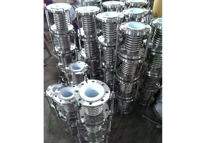 襯四氟通用性補償器